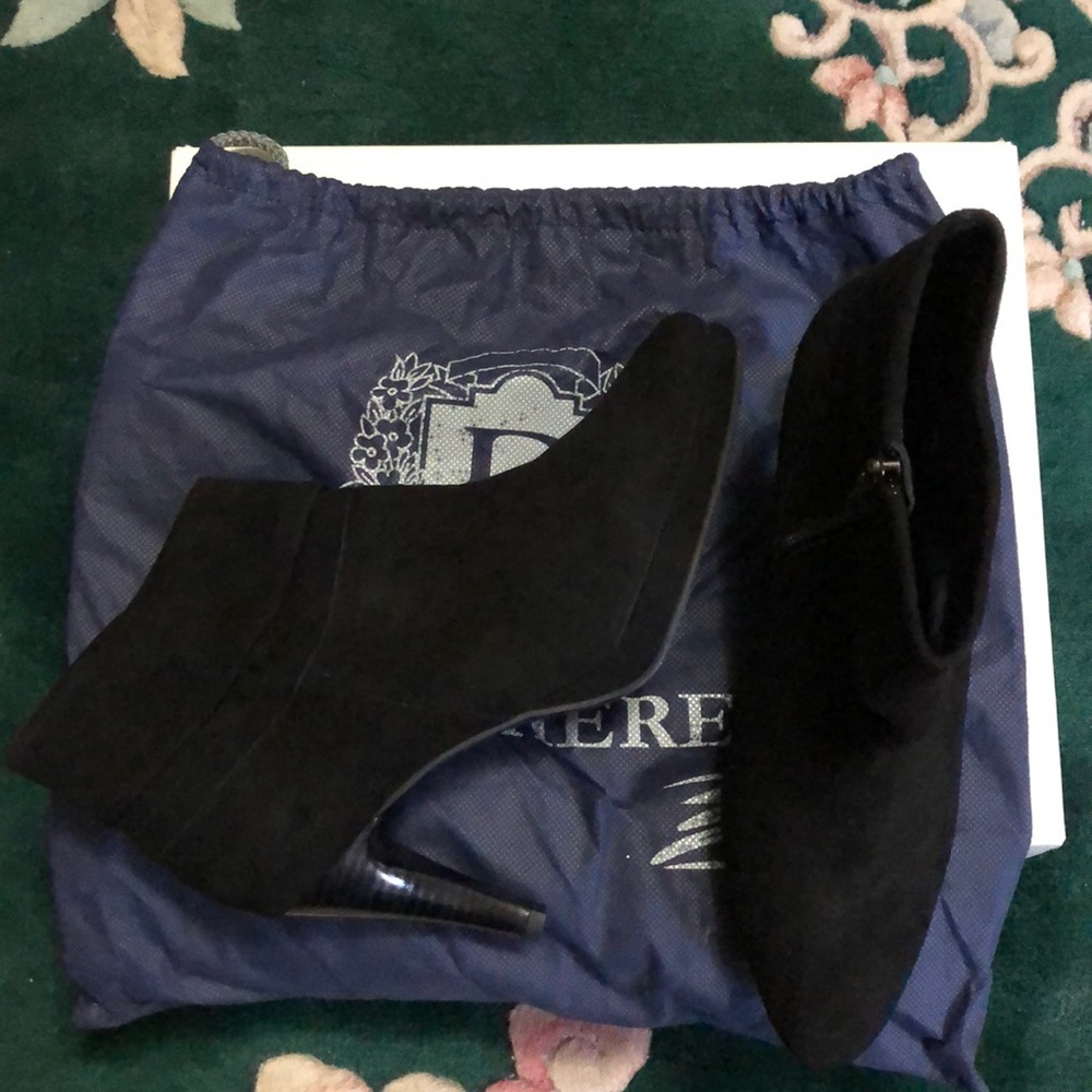 NEW Suede Boots